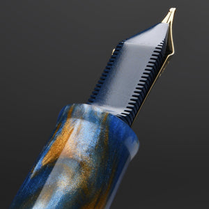 Leonardo Momento Zero Grande 2.0 Fountain Pen – Ocean Sunrise – GT #8 14K Gold